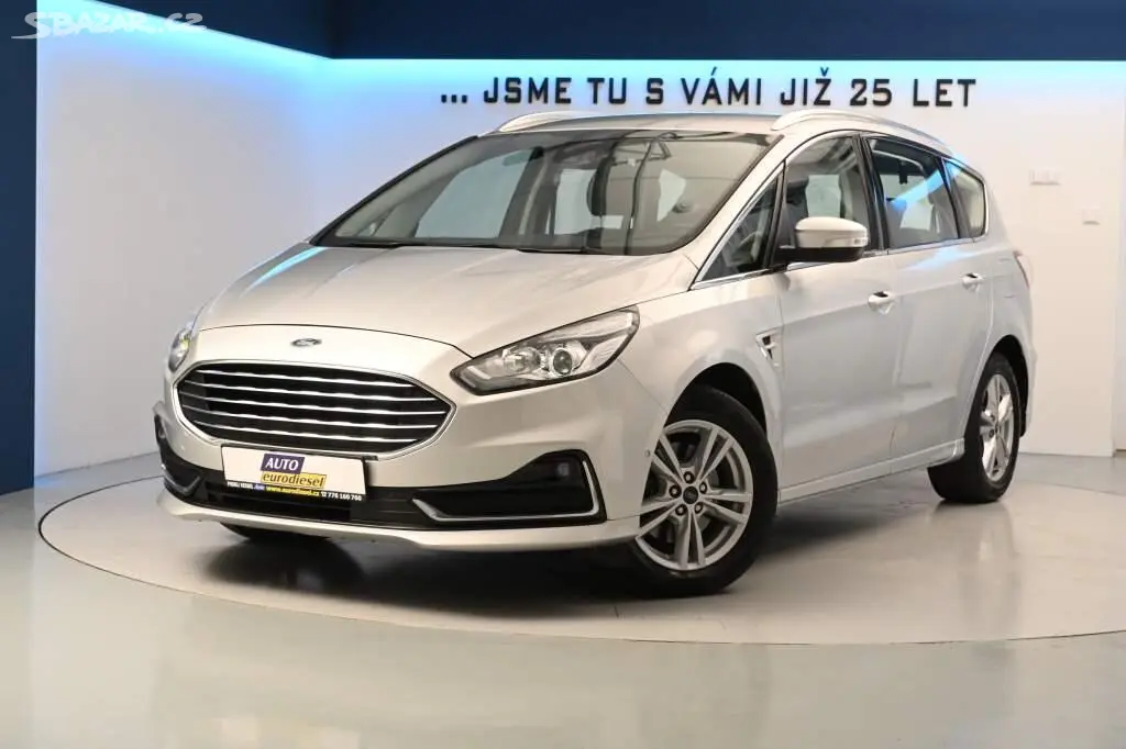 Ford S-MAX, 2.0 TITANIUM Kamera Tažné 8 Ko